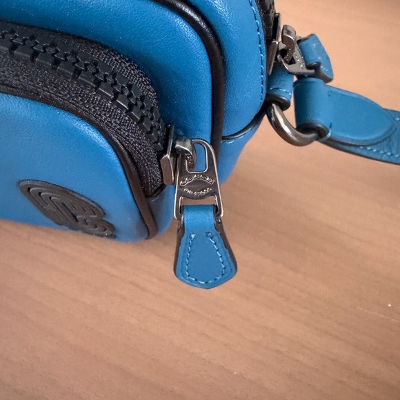 Coach Bag in Blue - Picture 5 of 8